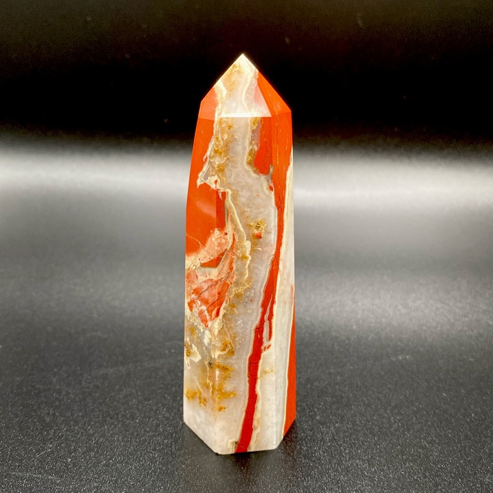 Red Jasper w/quartz